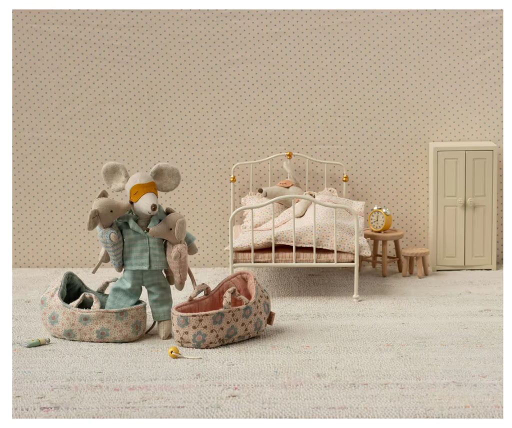 Bébé souris  - Dans son couffin bleu - Maileg