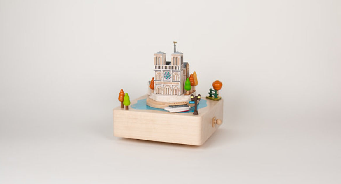 Boite à musique - Notre Dame de Paris n°78 - Wooderful Life