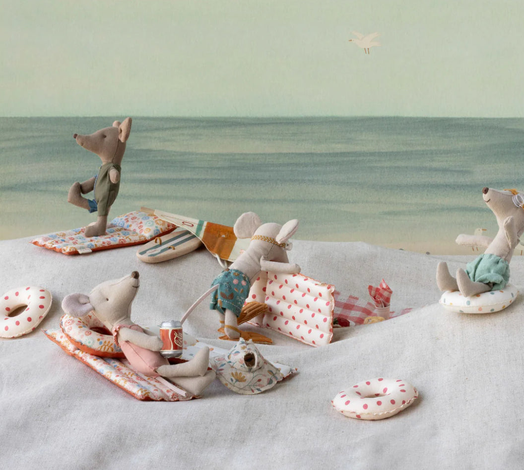 Souris petite soeur - Maillot de bain & sa bouée à fleurs - Maileg