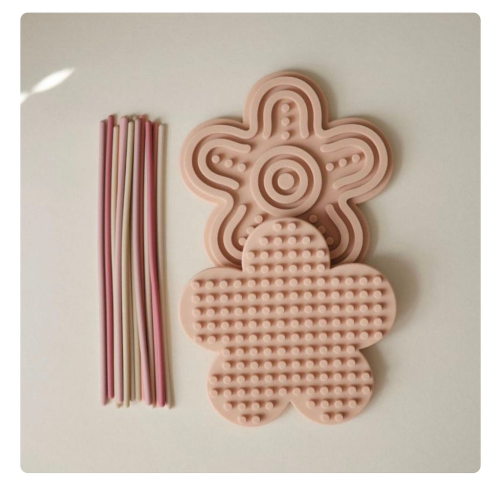 Jouets sensoriel en silicone - Flower Pastel - Mushie