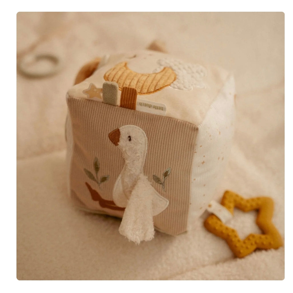 Cube d'activités - Newborn - Little Dutch